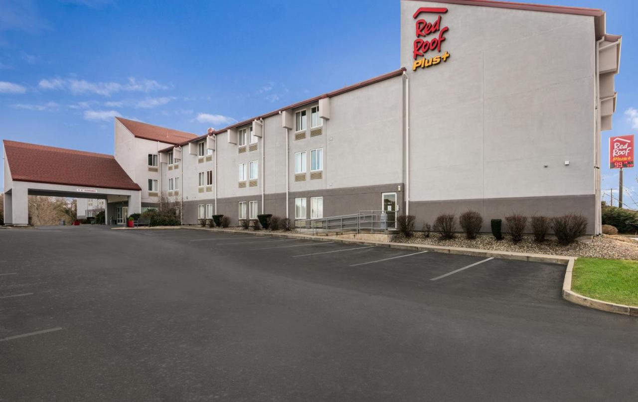 Red Roof Inn Plus+ Boston - Logan Saugus Exterior photo
