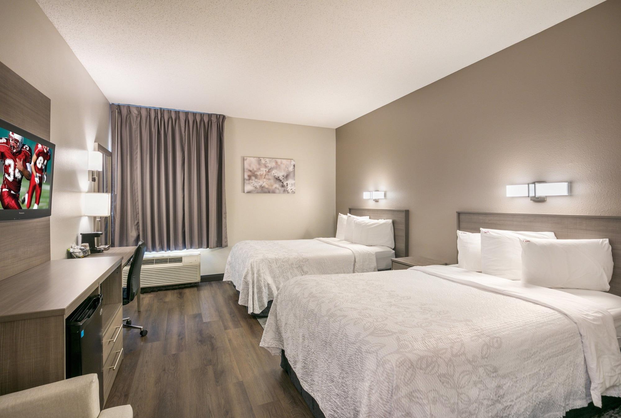 Red Roof Inn Plus+ Boston - Logan Saugus Exterior photo