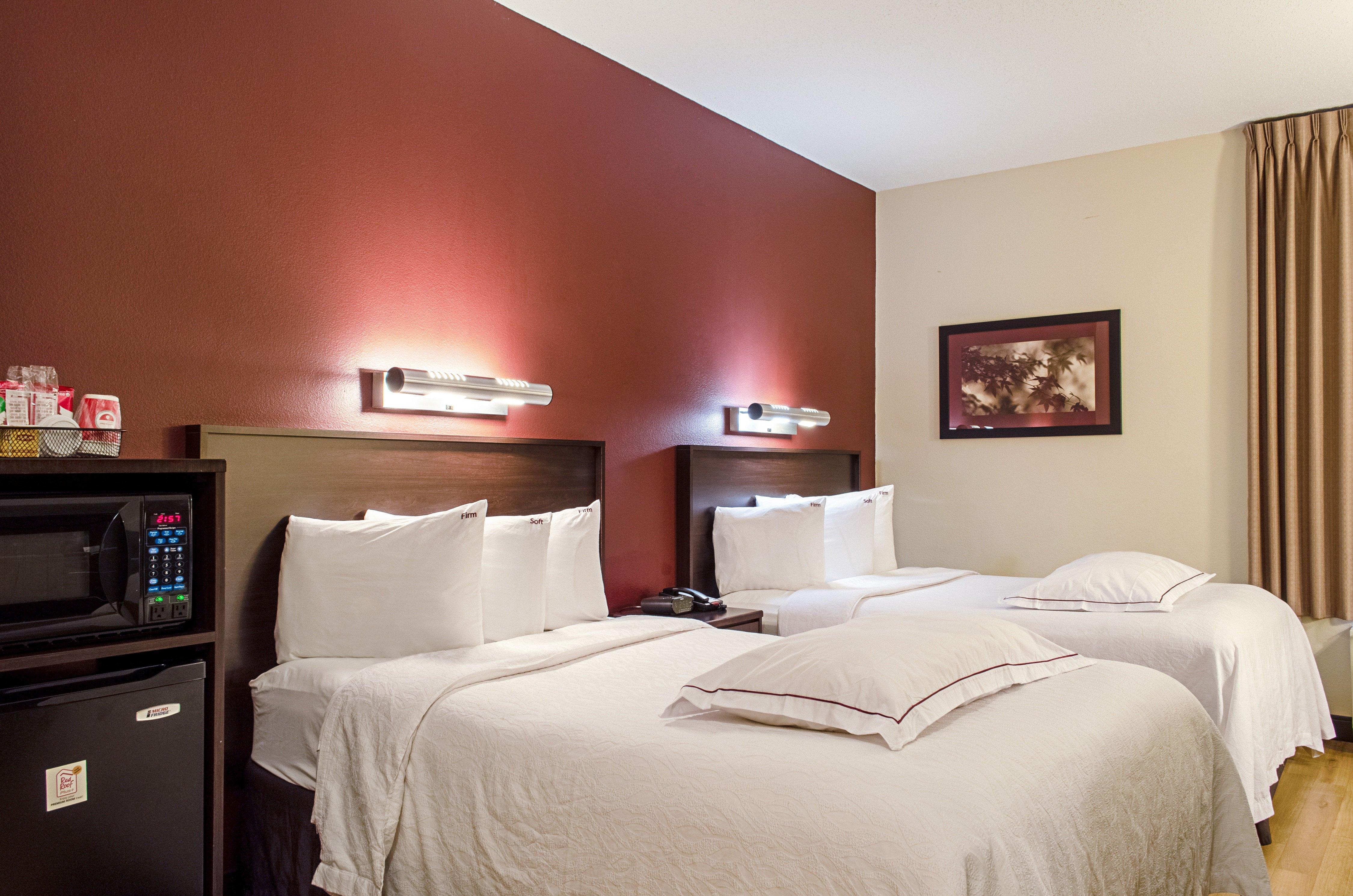Red Roof Inn Plus+ Boston - Logan Saugus Exterior photo