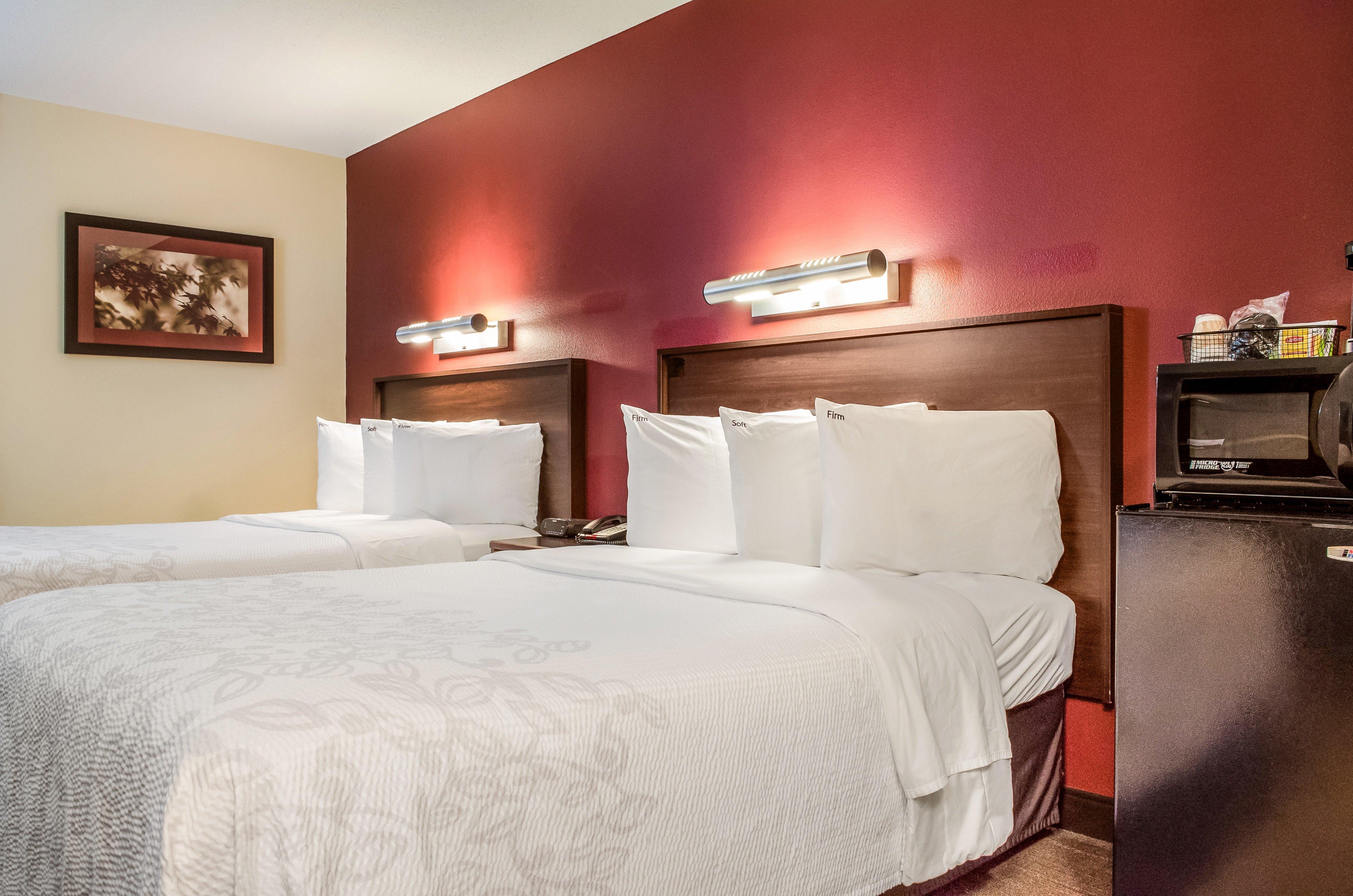 Red Roof Inn Plus+ Boston - Logan Saugus Exterior photo